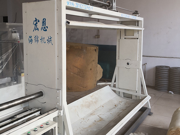 全自動高精度海綿打孔機(jī)